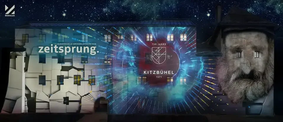 Historische Figuren und Bildmotive in einer Fassaden-Mapping-Show – 750 JAHRE ZEITSPRUNG KITZBÜHEL, Kitzbühel, Österreich